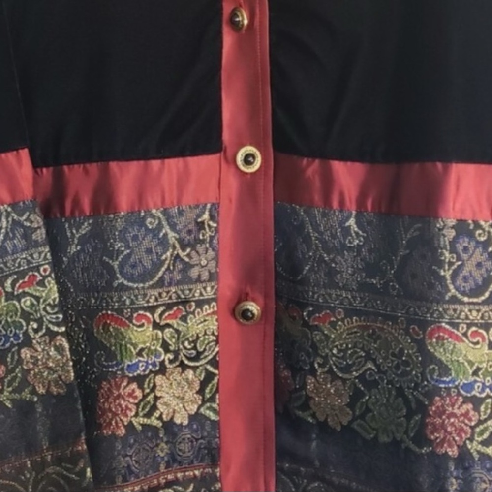COLDWATER CREEK Velvet Tapestry Jacket in Black/Red/Gold Size Medium - Picture 5 of 7